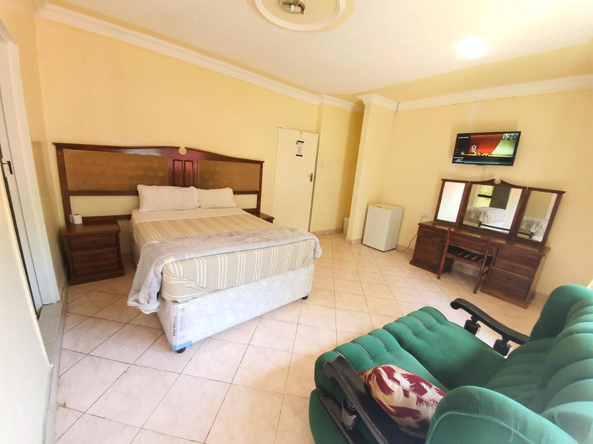 The Palace Guest House Harare Exteriér fotografie