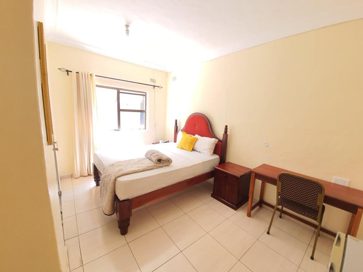The Palace Guest House Harare Exteriér fotografie