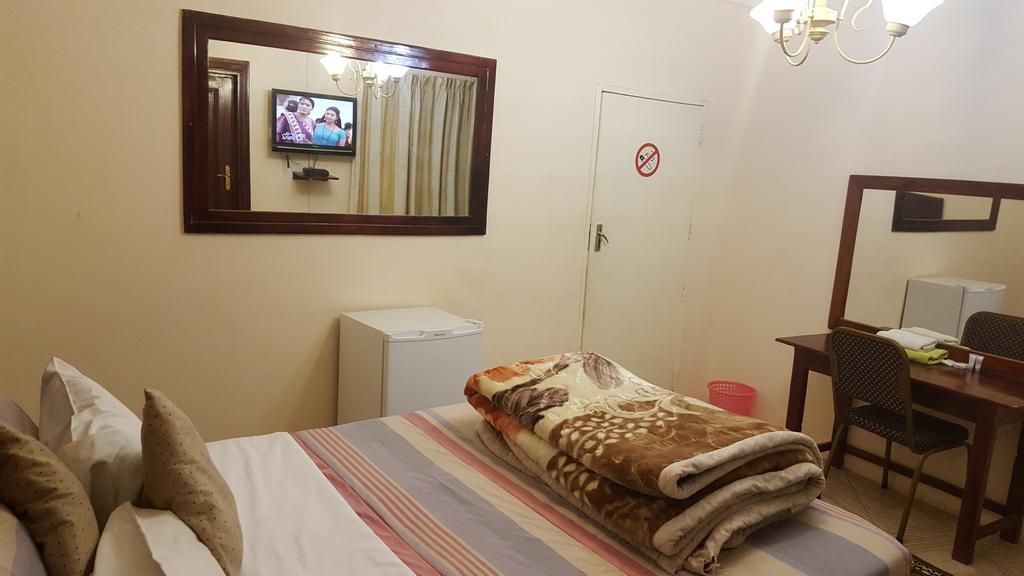 The Palace Guest House Harare Exteriér fotografie